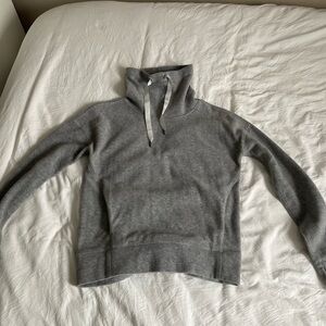 Lululemon Gray Women's Sweater Size 2